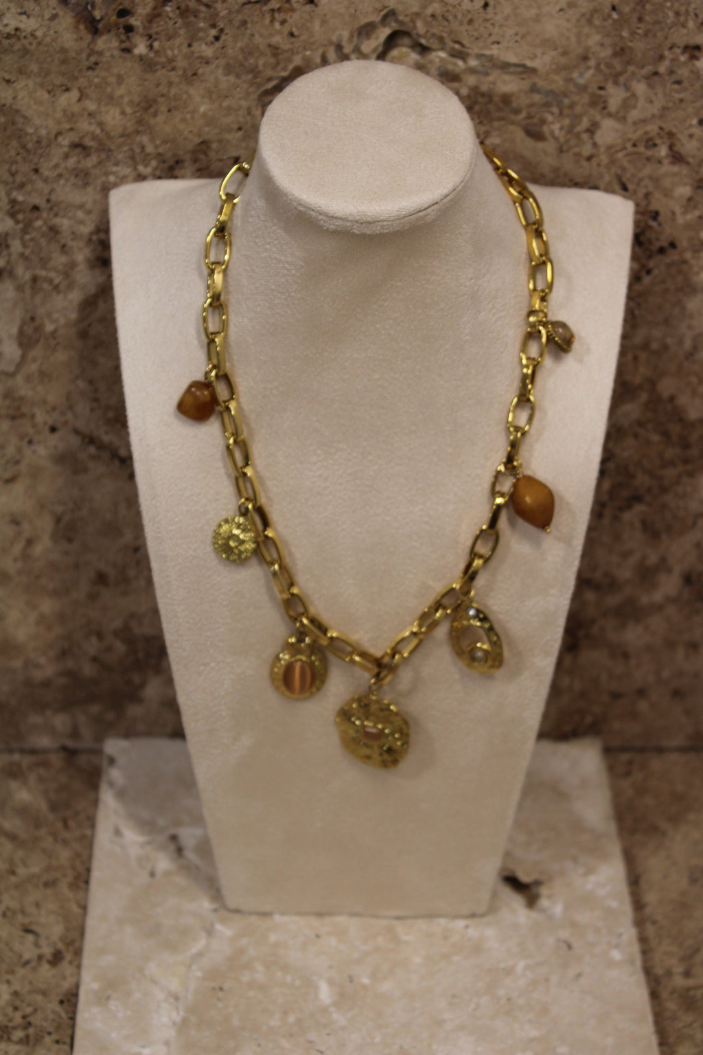 Collier Mars à breloques