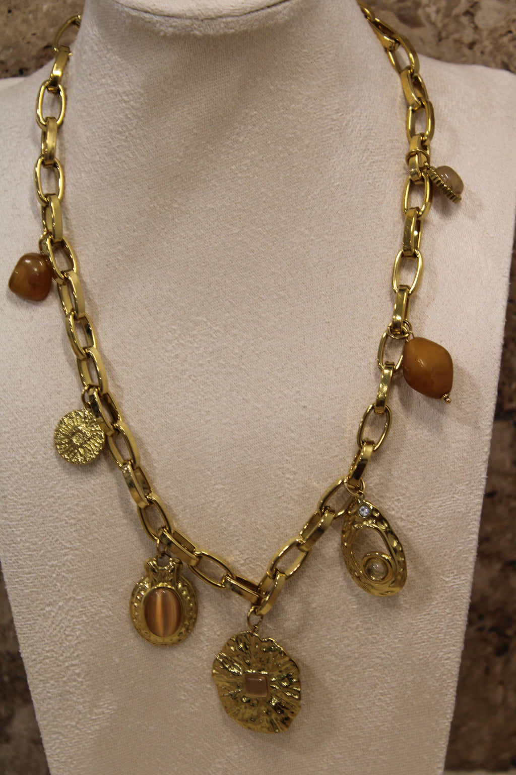 Collier Mars à breloques
